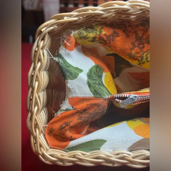 Picnic Basket Purse - Picture 8 of 12